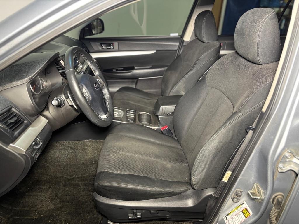 Subaru Outback 2.5i Premium 2013