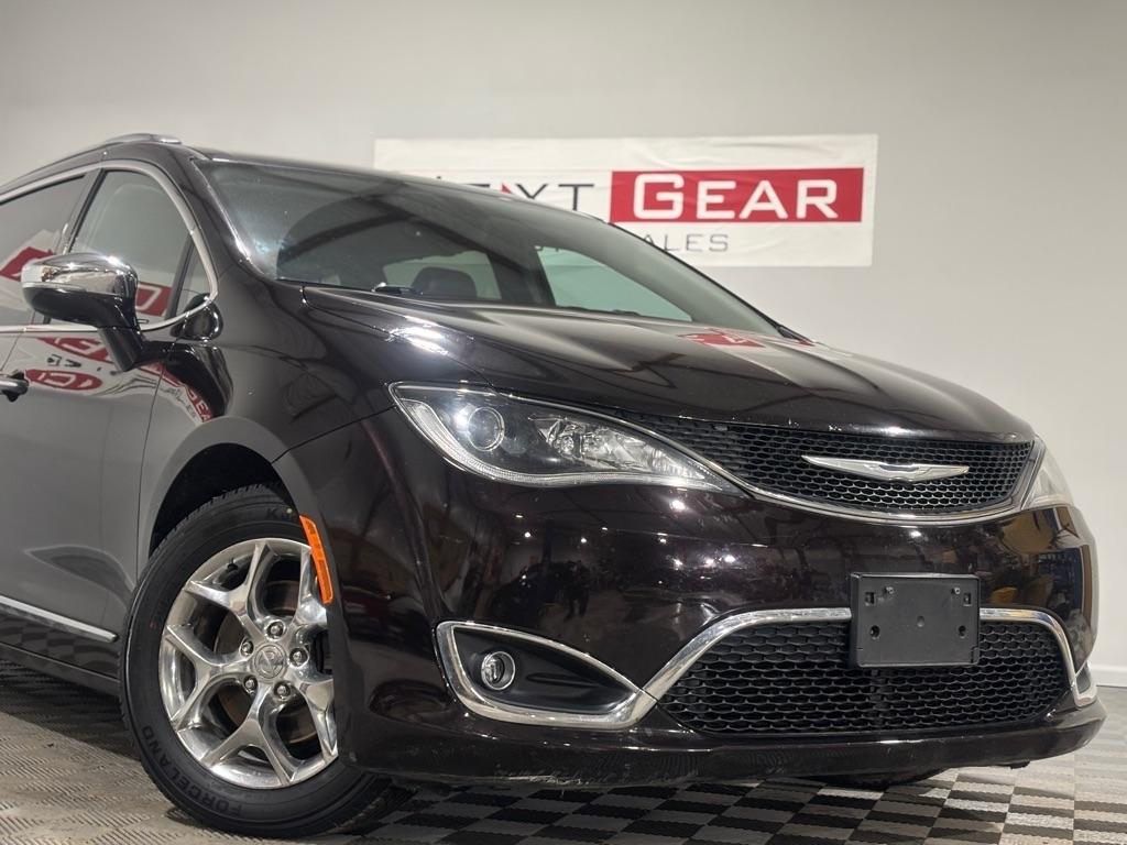 Chrysler Pacifica Limited 2017