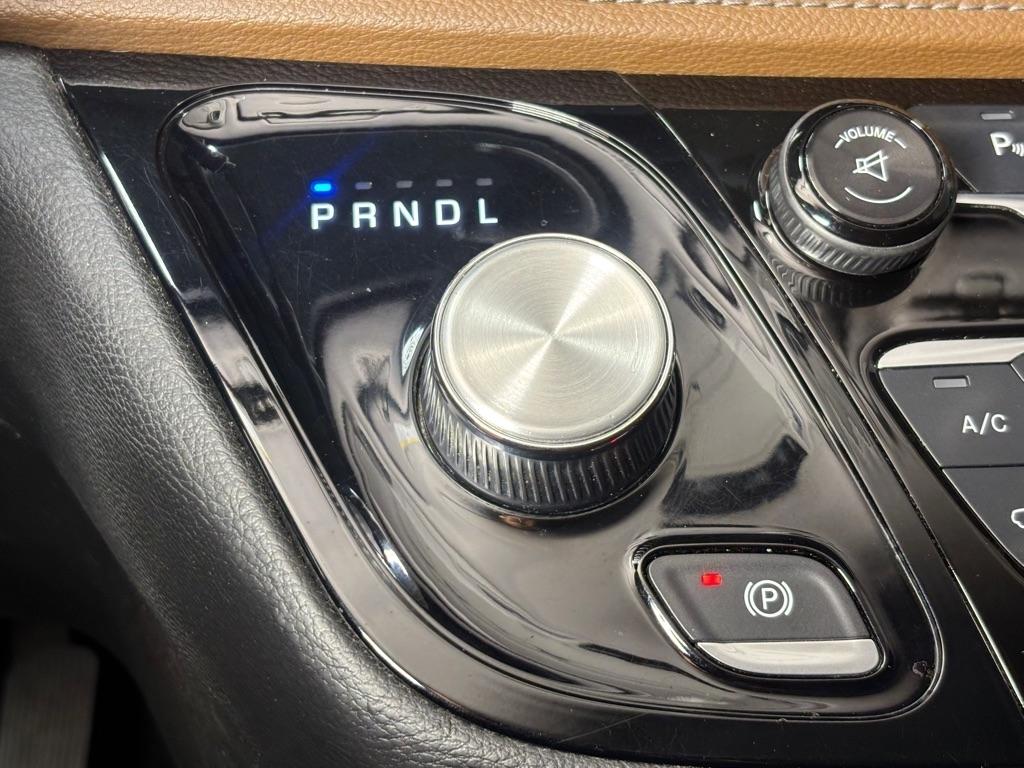 Chrysler Pacifica Limited 2017