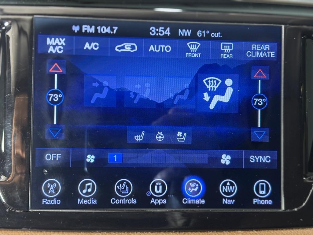 Chrysler Pacifica Limited 2017