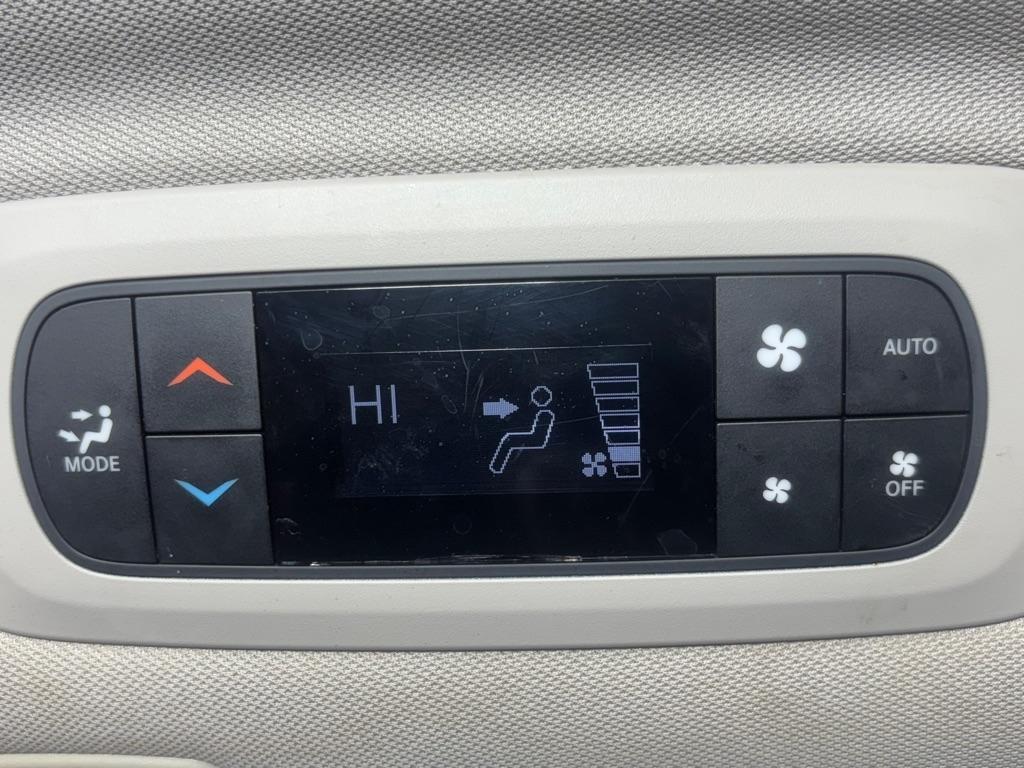 Chrysler Pacifica Limited 2017