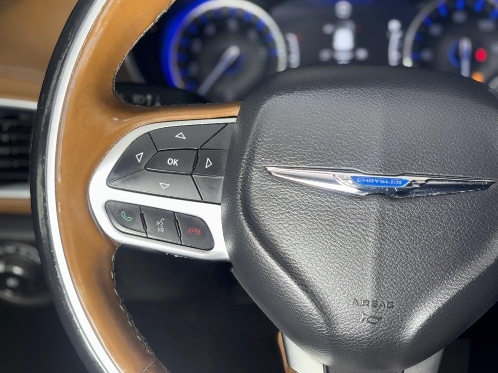 Chrysler Pacifica Limited 2017