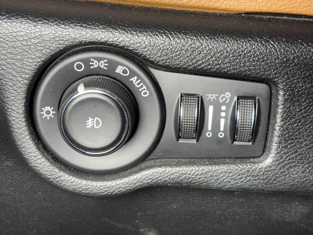 Chrysler Pacifica Limited 2017