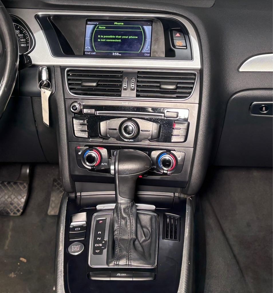 Audi A4 2.0T Premium quattro Sedan AWD 8A 2016