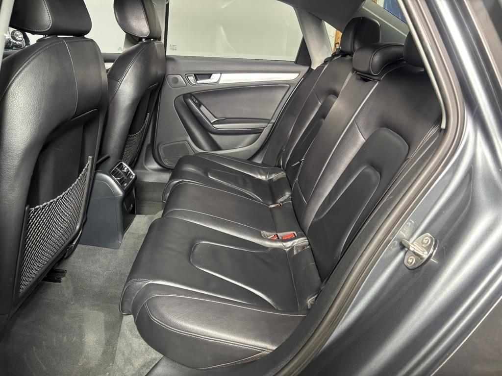 Audi A4 2.0T Premium quattro Sedan AWD 8A 2016