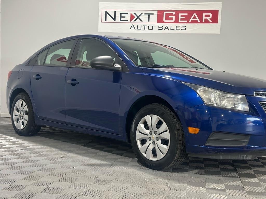 Chevrolet Cruze LS Auto 2013