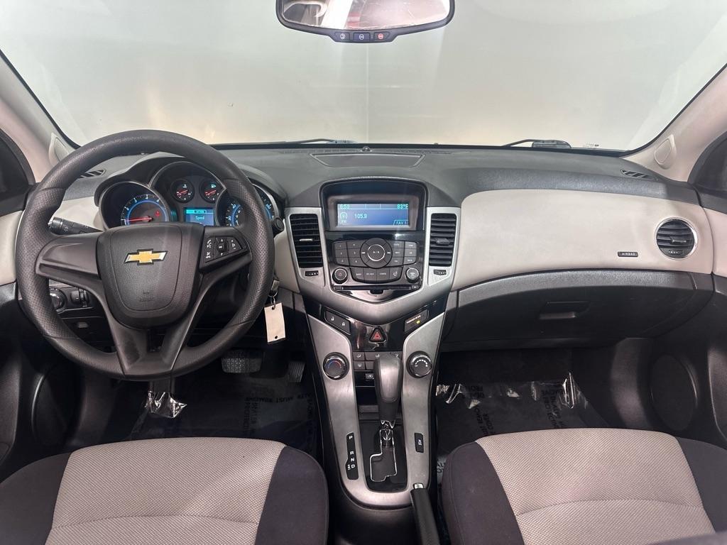 Chevrolet Cruze LS Auto 2013