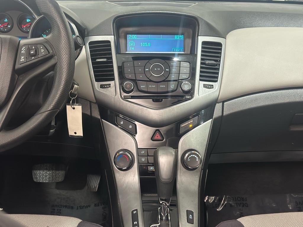 Chevrolet Cruze LS Auto 2013