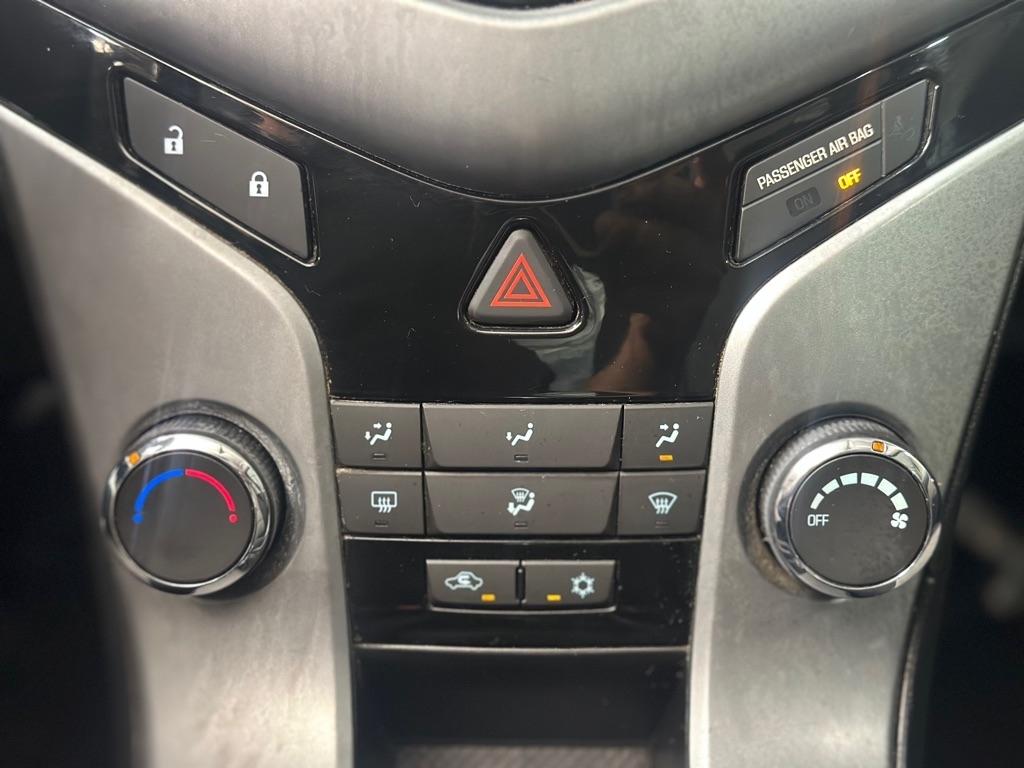 Chevrolet Cruze LS Auto 2013