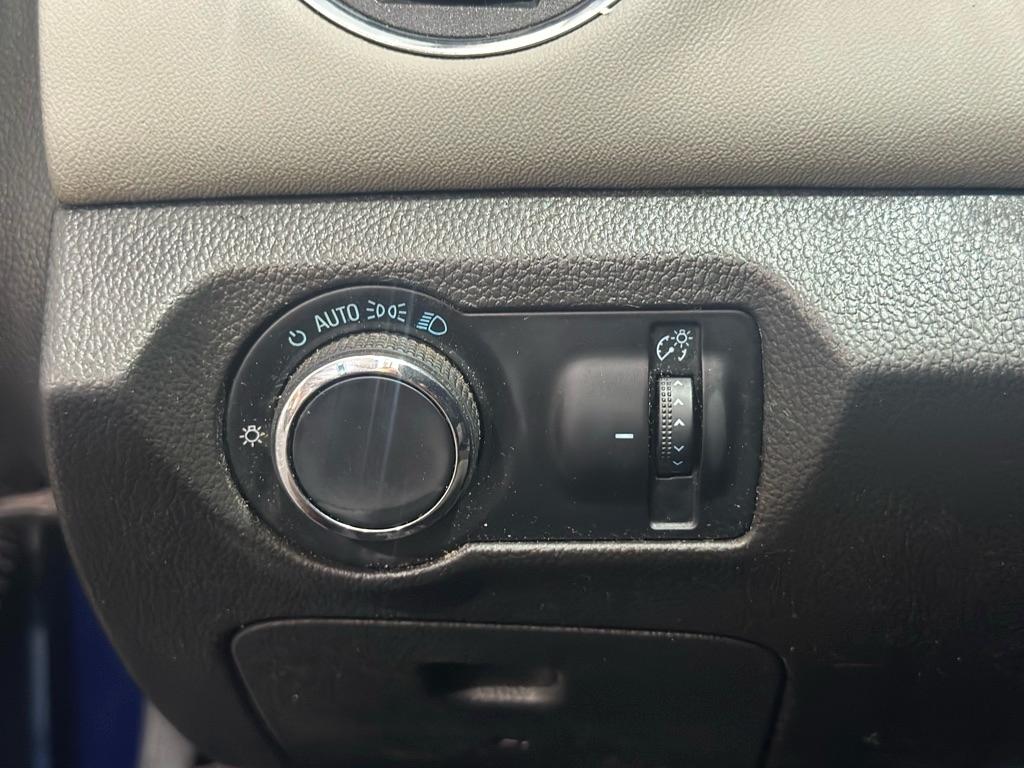 Chevrolet Cruze LS Auto 2013