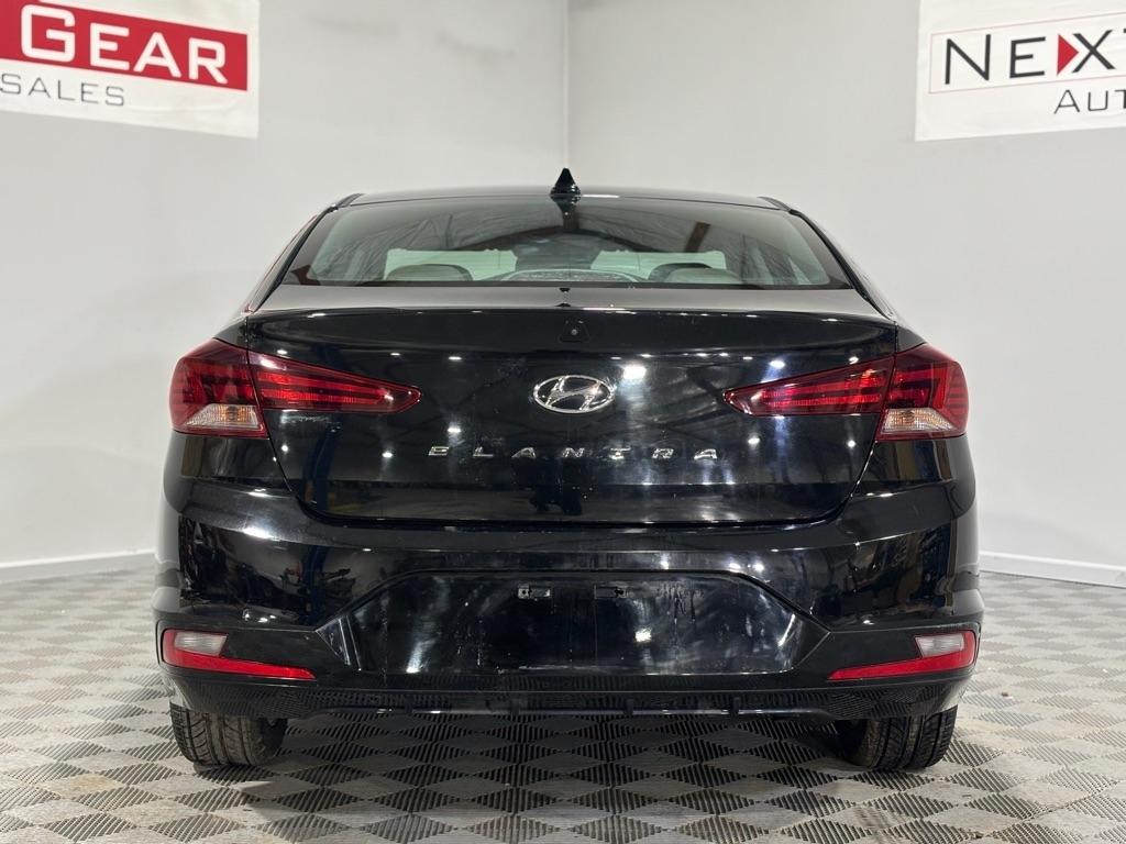 Hyundai Elantra Limited 2019