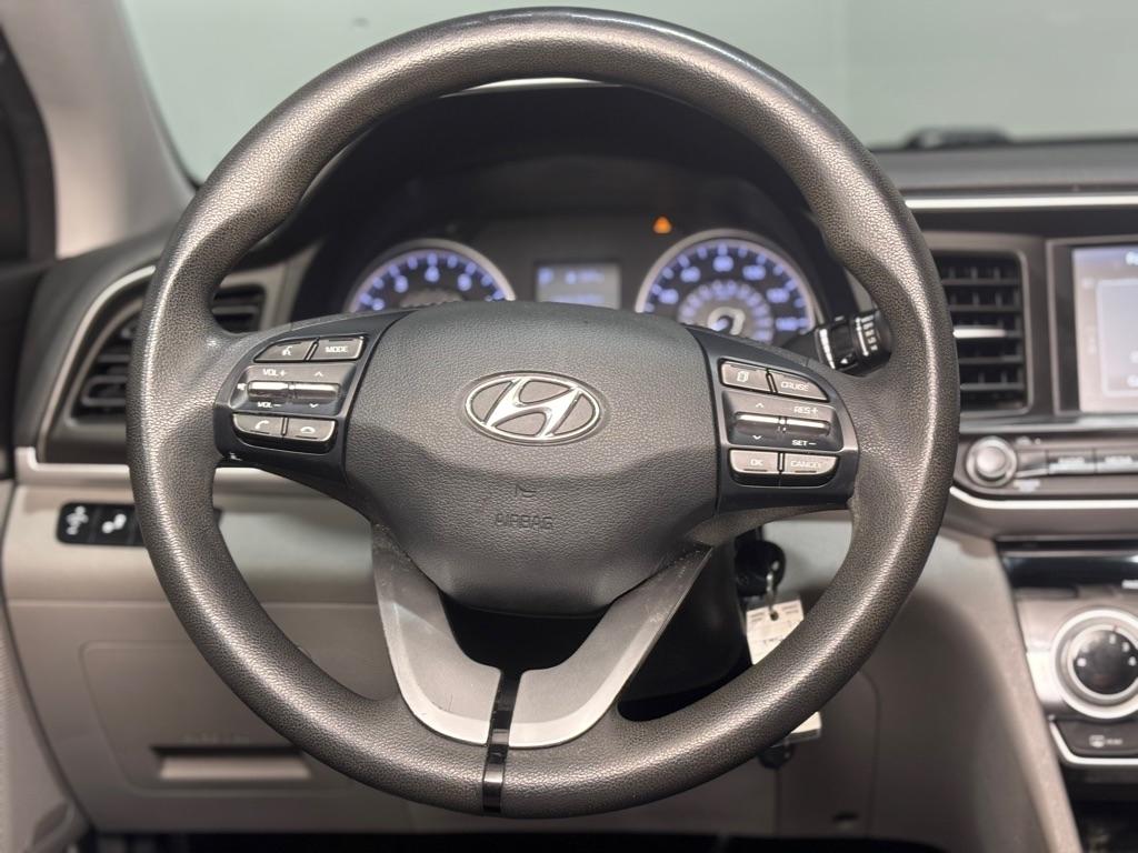 Hyundai Elantra Limited 2019
