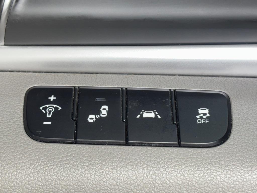 Hyundai Elantra Limited 2019