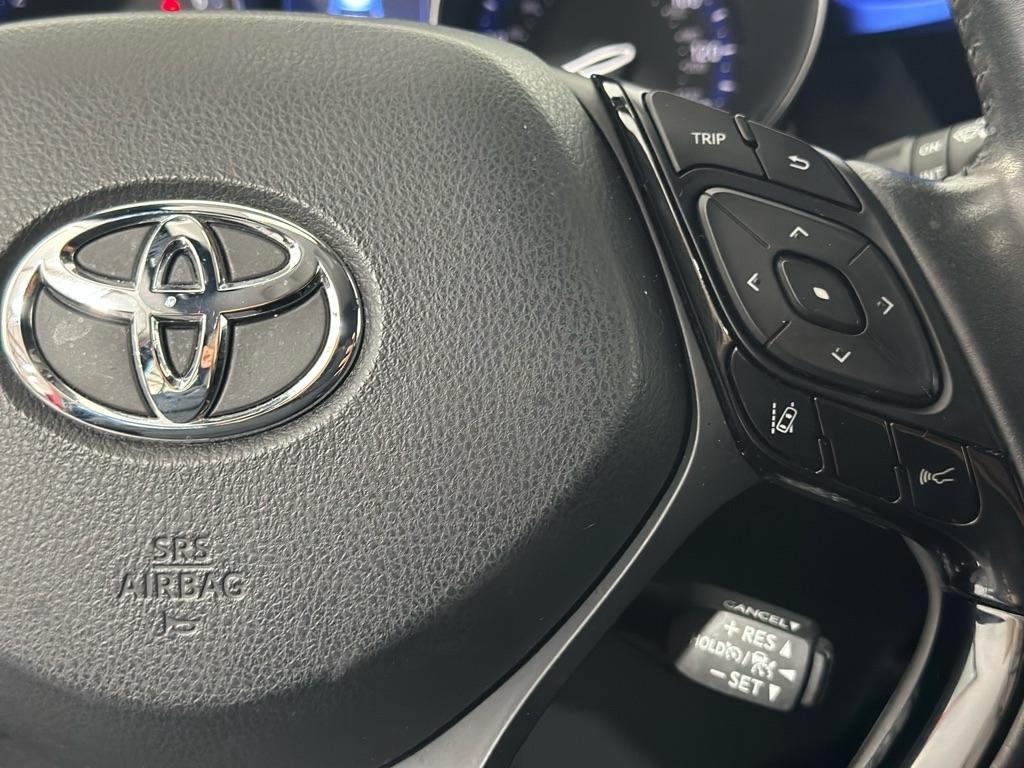 Toyota C-HR XLE 2021