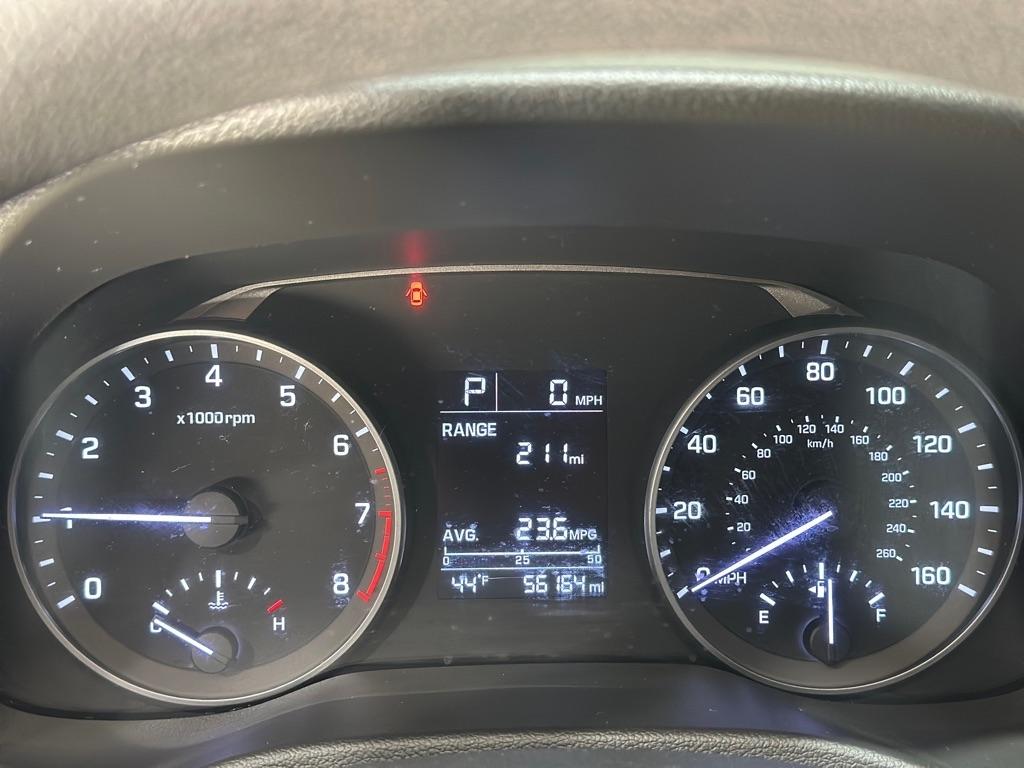 Hyundai Elantra SE 6AT 2018