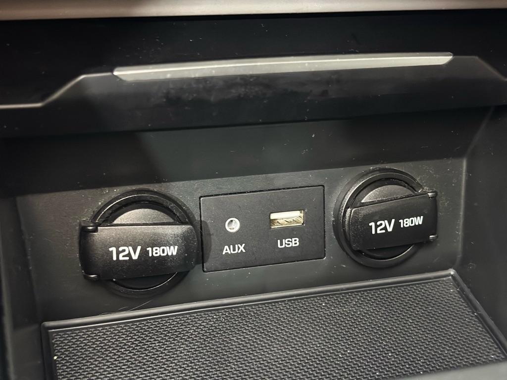 Hyundai Elantra SE 6AT 2018