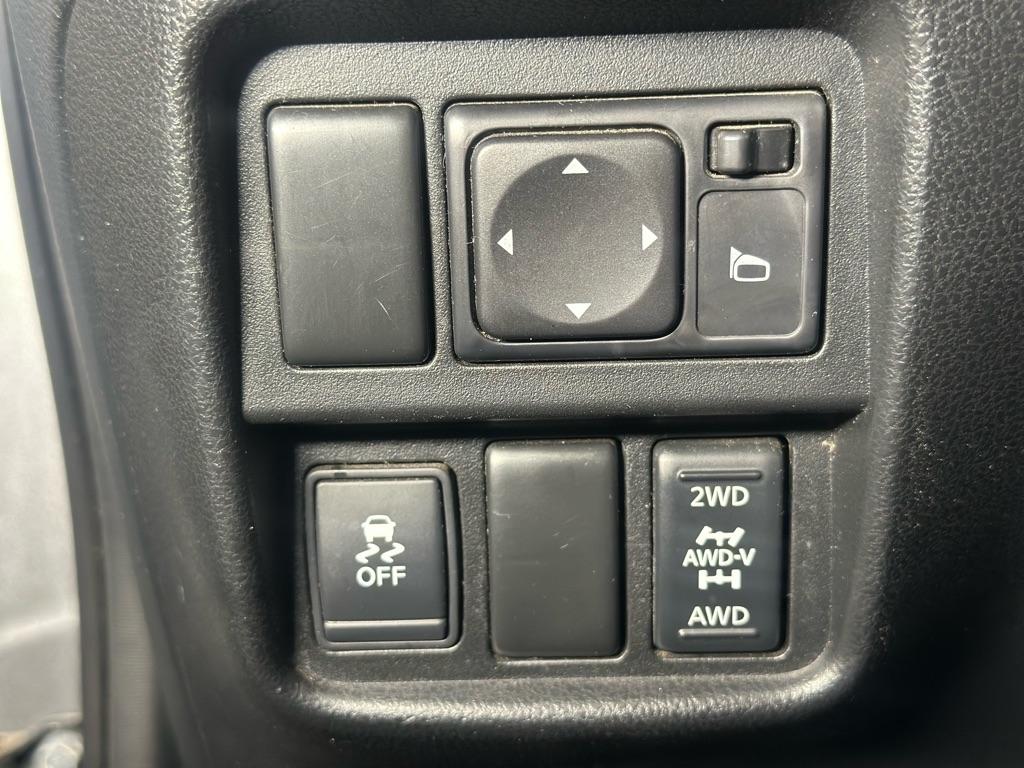 Nissan Juke S AWD 2013