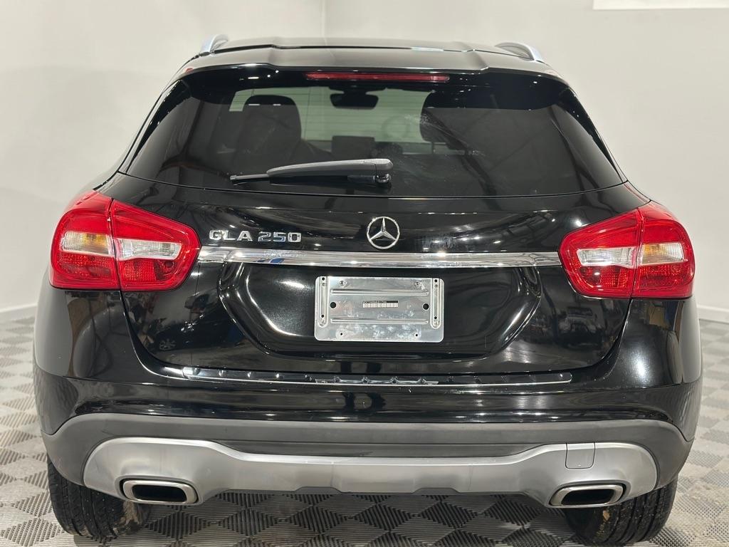 Mercedes-Benz GLA-Class GLA250 2019