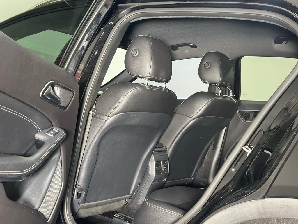 Mercedes-Benz GLA-Class GLA250 2019