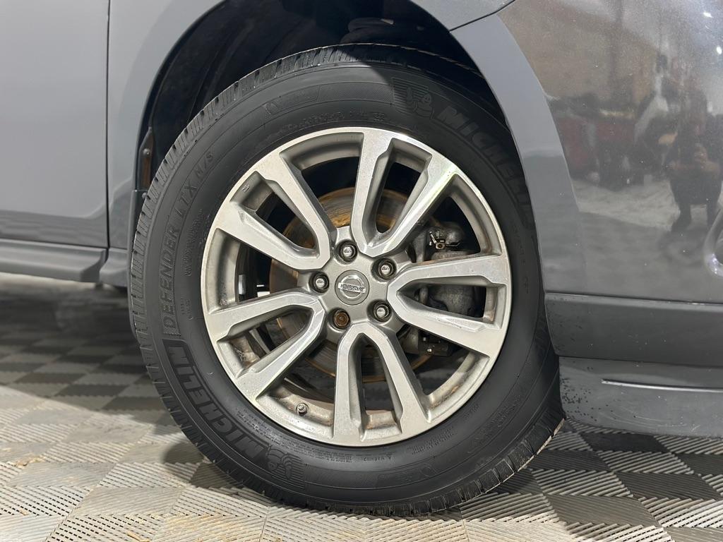 Nissan Pathfinder S 4WD 2013