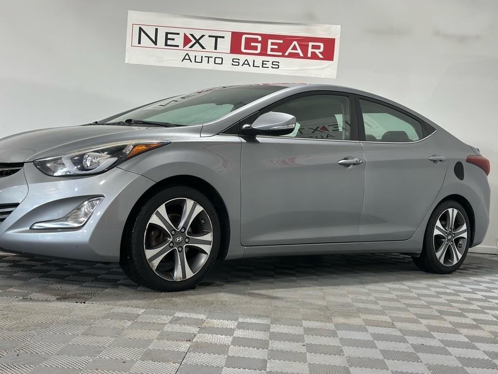 Hyundai Elantra SE 6AT 2015
