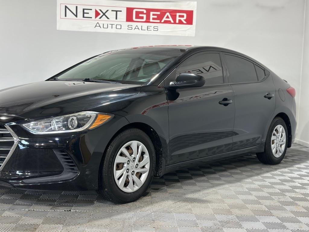 Hyundai Elantra SE 6AT 2018