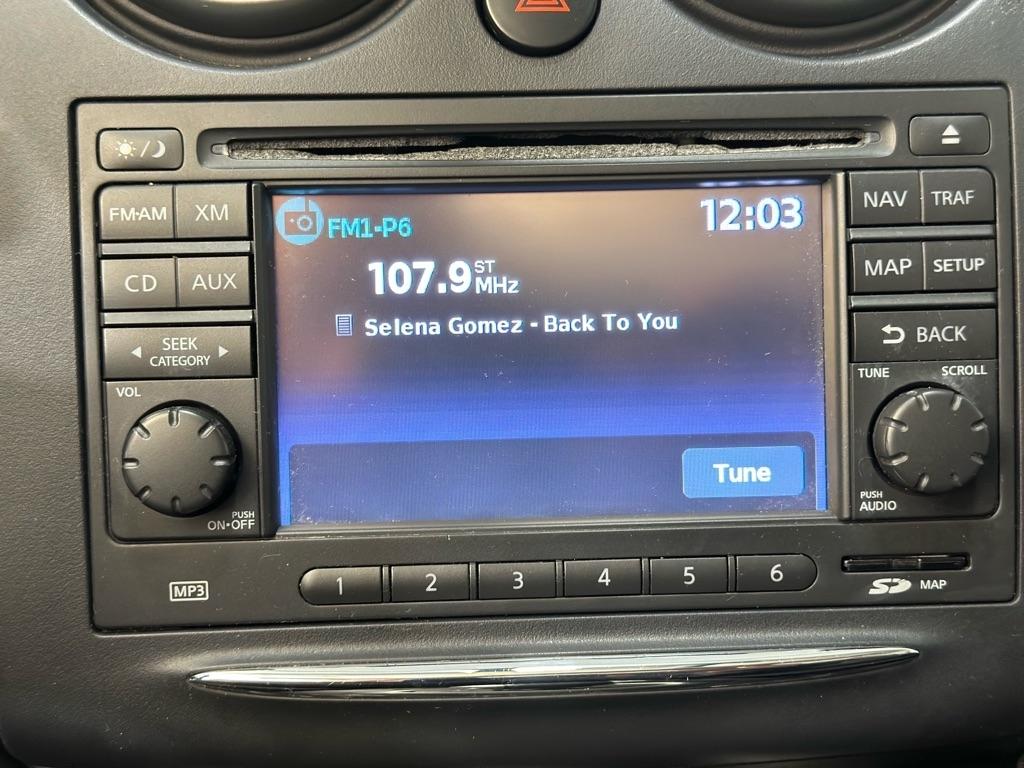 Nissan Rogue S 2WD 2012