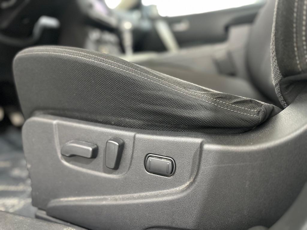 Nissan Rogue S 2WD 2012