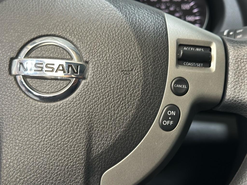 Nissan Rogue S 2WD 2012