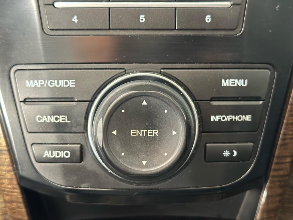 Acura MDX 6-Spd AT w/Tech Package 2011