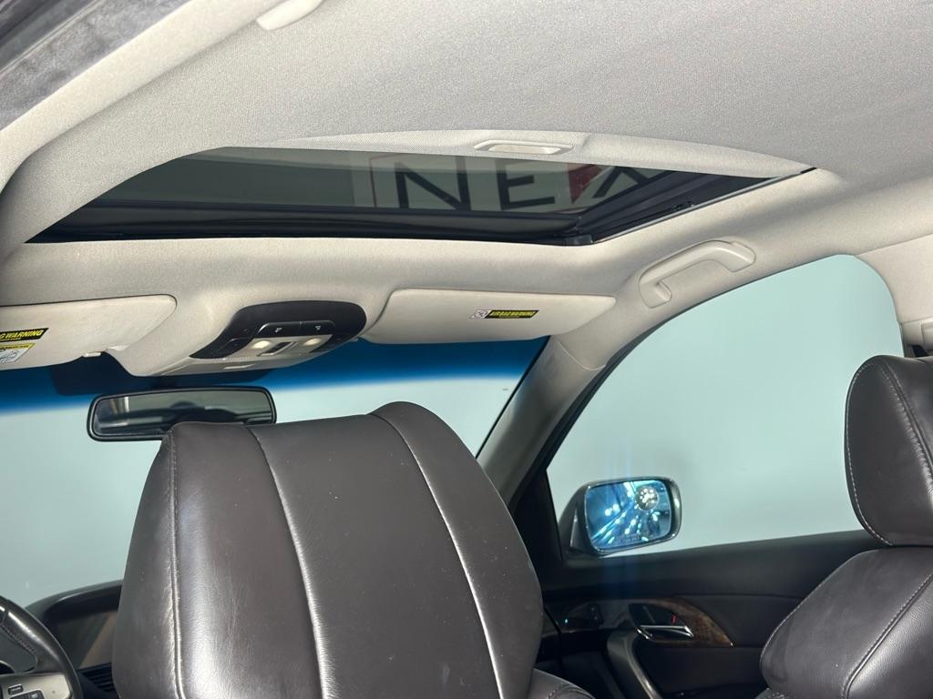 Acura MDX 6-Spd AT w/Tech Package 2011