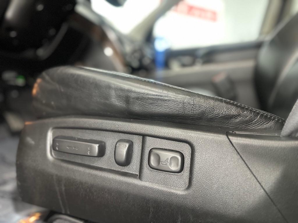 Acura MDX 6-Spd AT w/Tech Package 2011