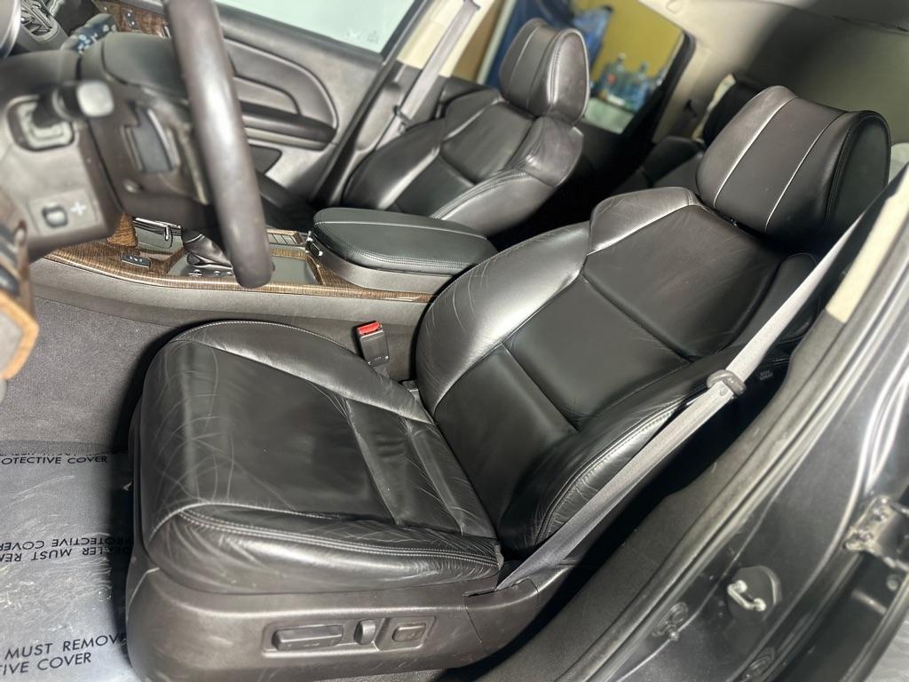 Acura MDX 6-Spd AT w/Tech Package 2011