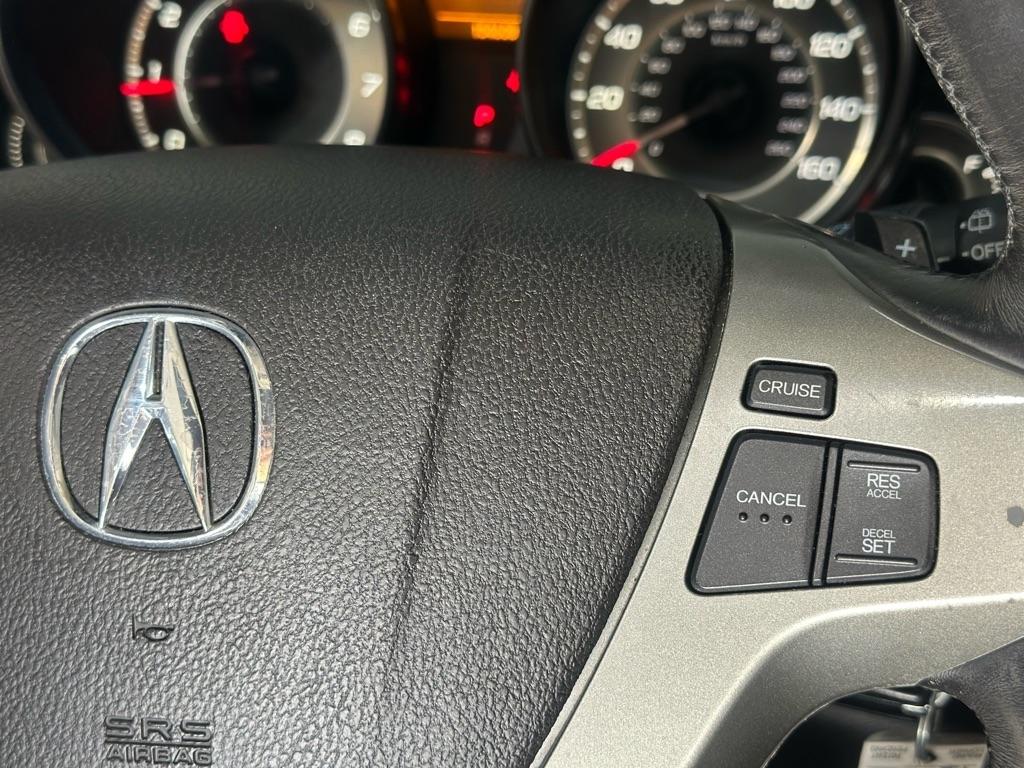 Acura MDX 6-Spd AT w/Tech Package 2011