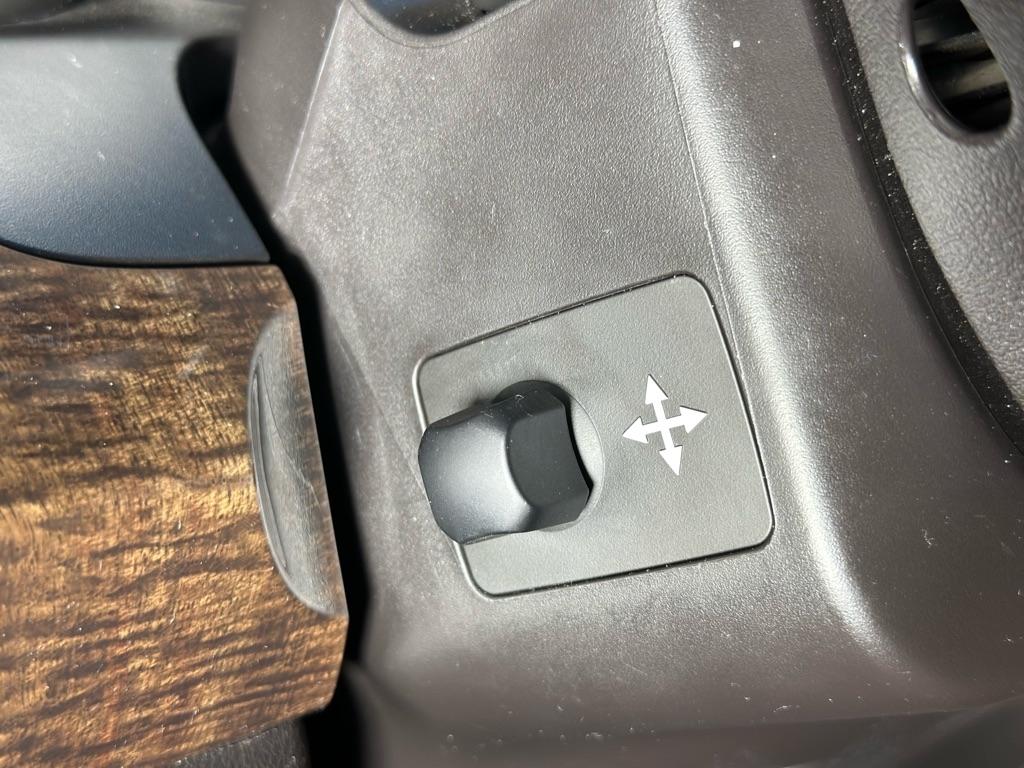 Acura MDX 6-Spd AT w/Tech Package 2011