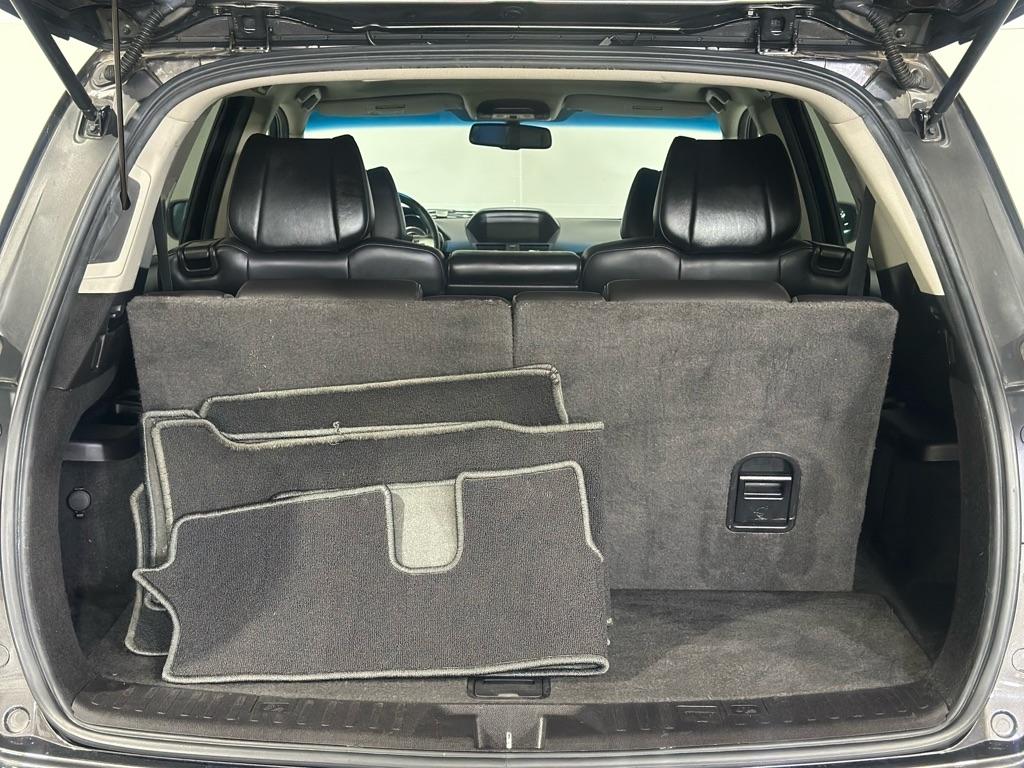 Acura MDX 6-Spd AT w/Tech Package 2011