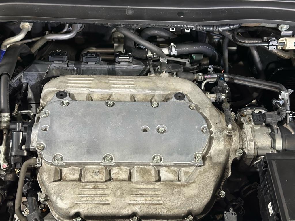 Acura MDX 6-Spd AT w/Tech Package 2011