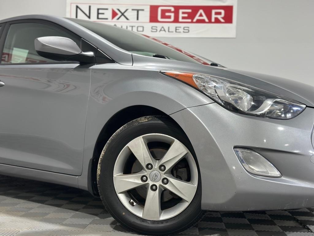 Hyundai Elantra GLS M/T 2013