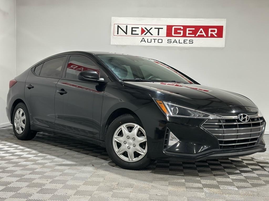2020 Hyundai Elantra SE 6M