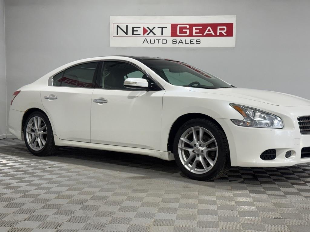 Nissan Maxima S 2009