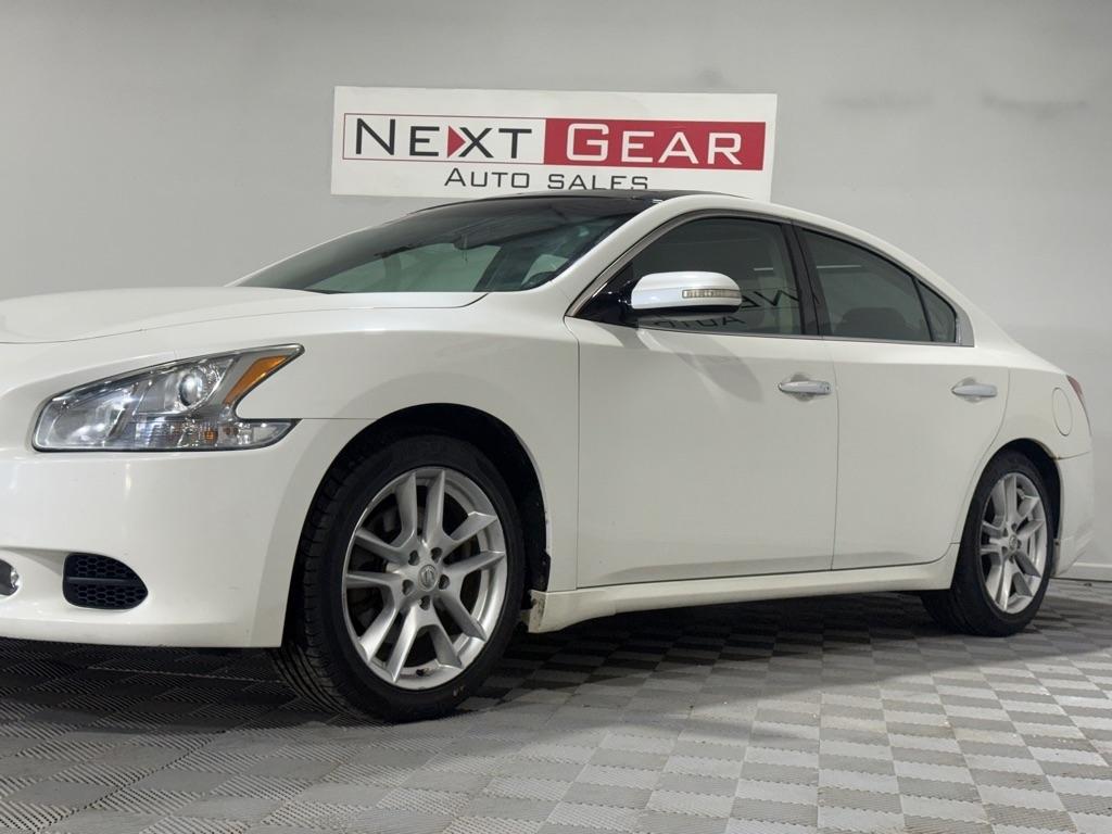 Nissan Maxima S 2009