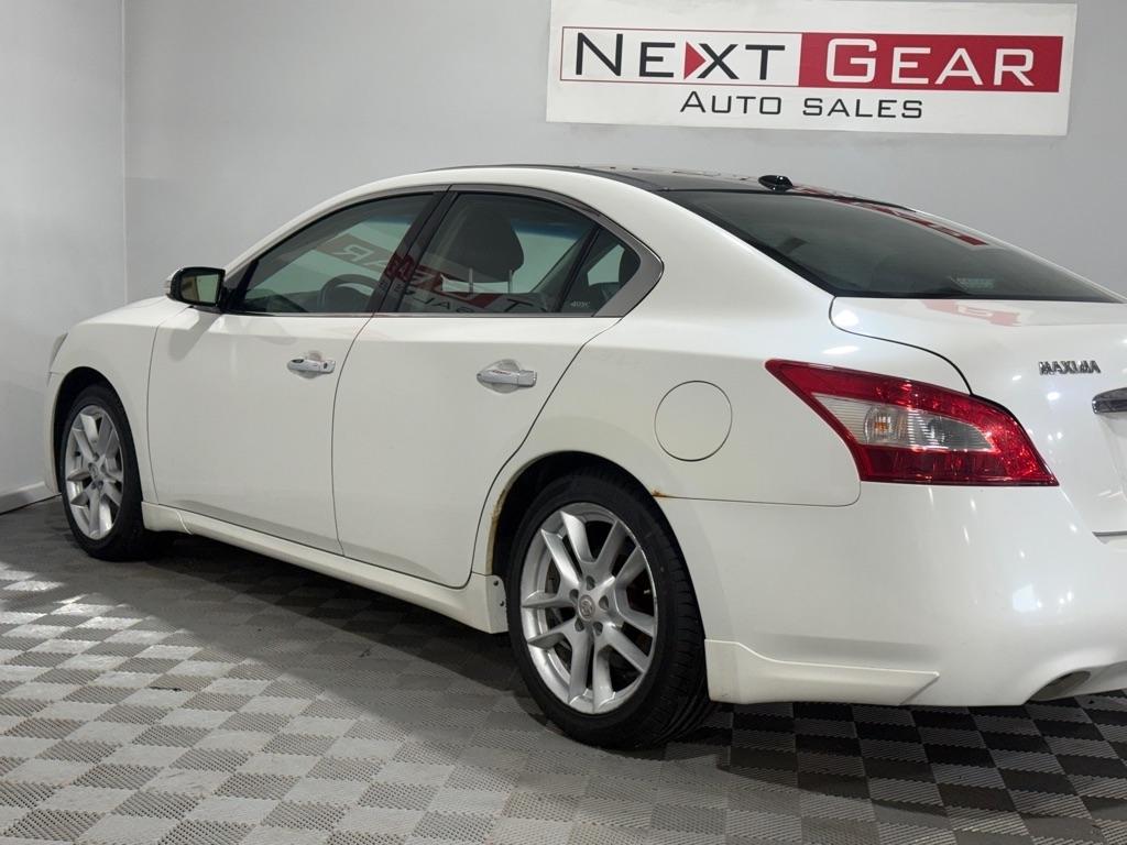 Nissan Maxima S 2009