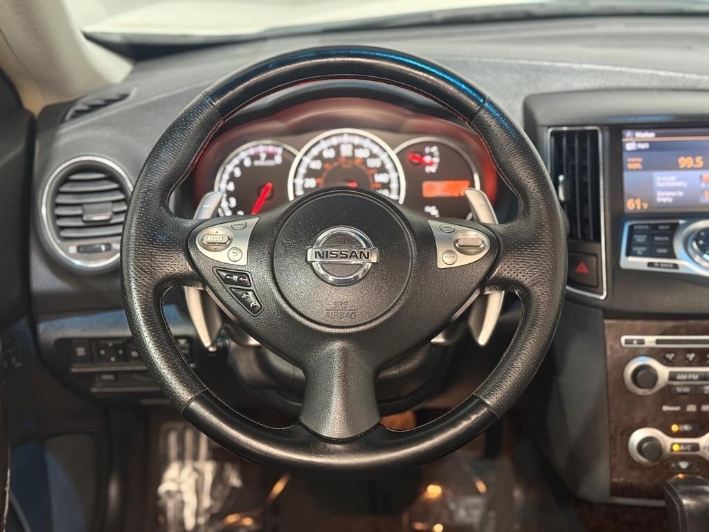 Nissan Maxima S 2009