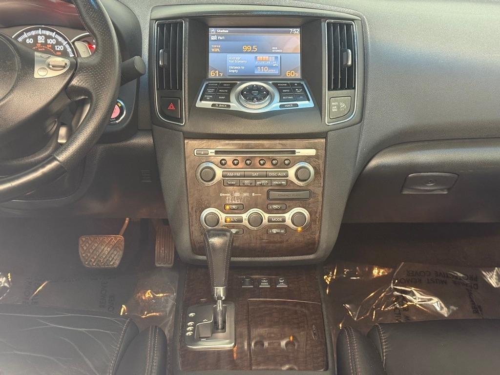 Nissan Maxima S 2009