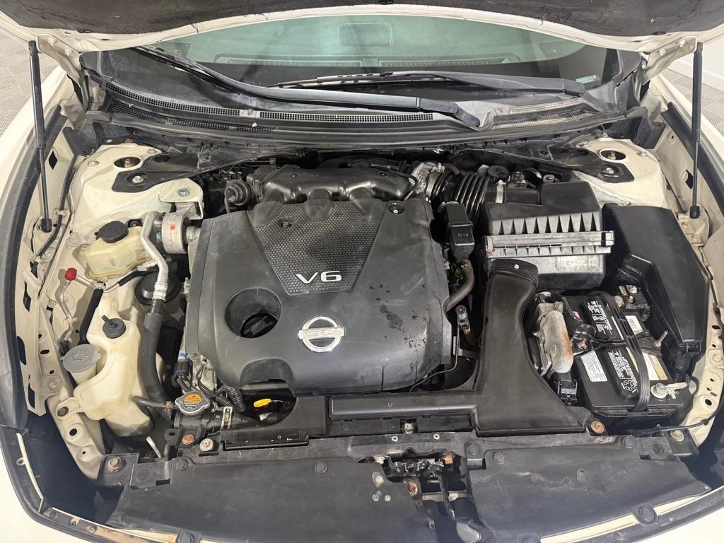 Nissan Maxima S 2009