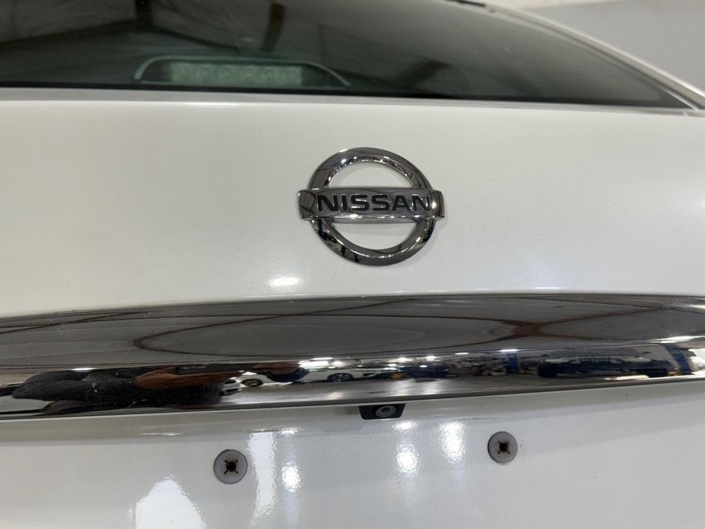 Nissan Maxima S 2009