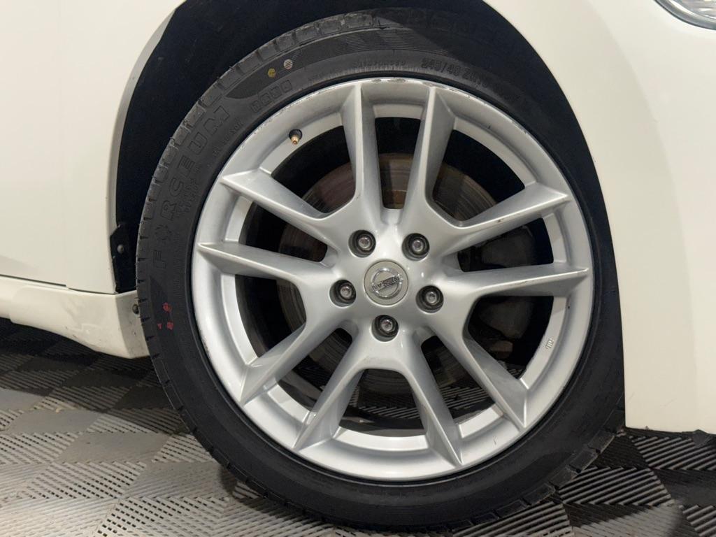 Nissan Maxima S 2009