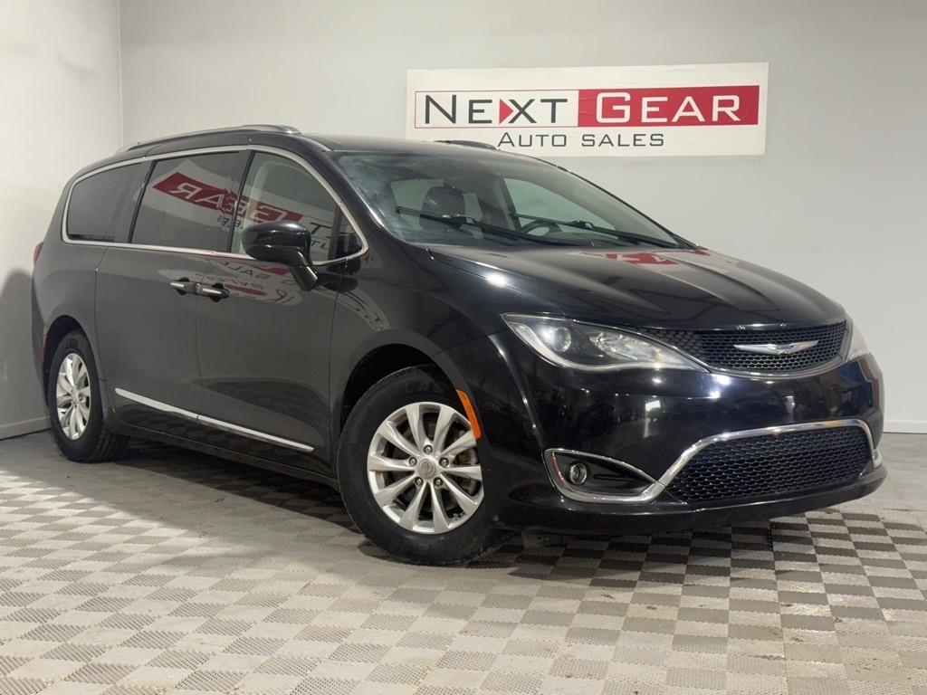 2019 Chrysler Pacifica Touring-L
