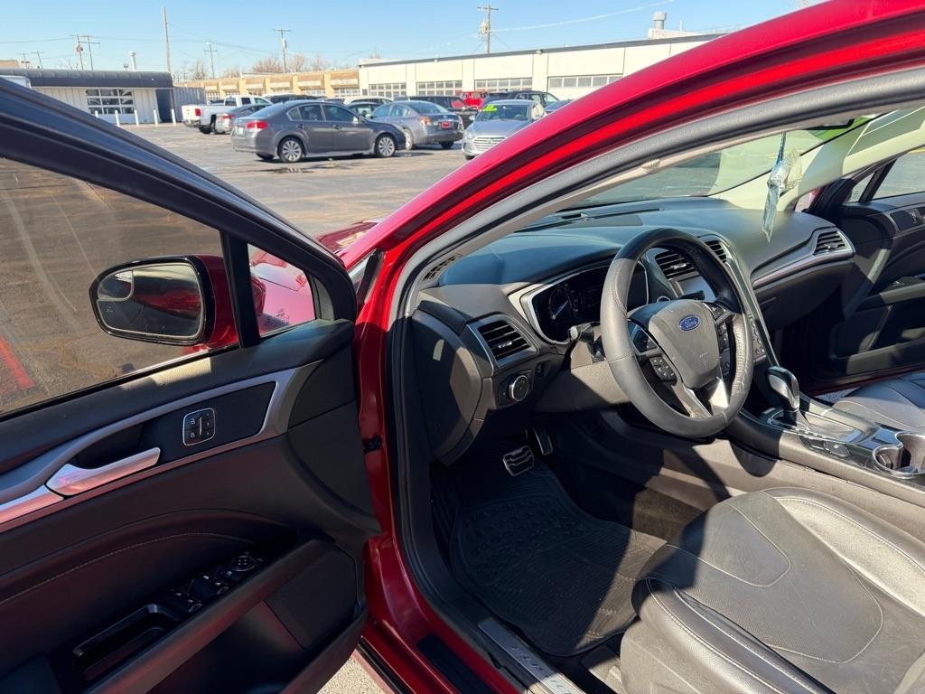 Ford Fusion Titanium 2016