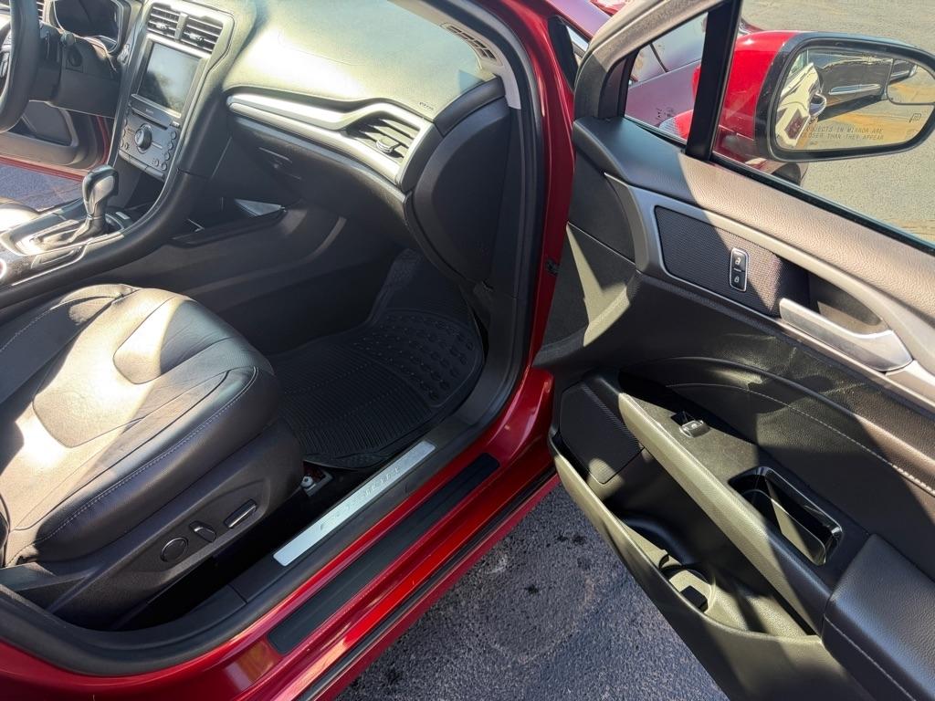 Ford Fusion Titanium 2016